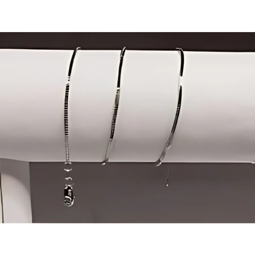 Detail of the links on a square snake chain.