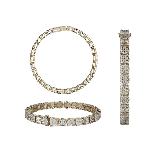 Close-up of the sparkling CVD diamond clusters in the bracelet.