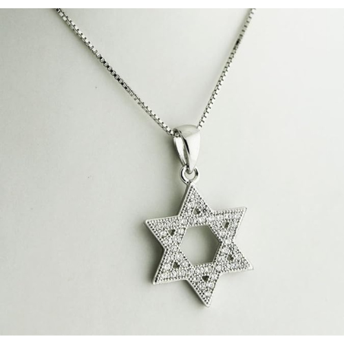 Close-up of sparkling Pure Brilliance CZ on pendant.